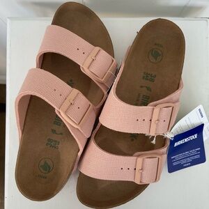 Birkenstock Arizona Vegan Sandals in Light Pink Size 38 NWT